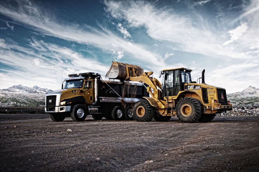CAT dumptruck