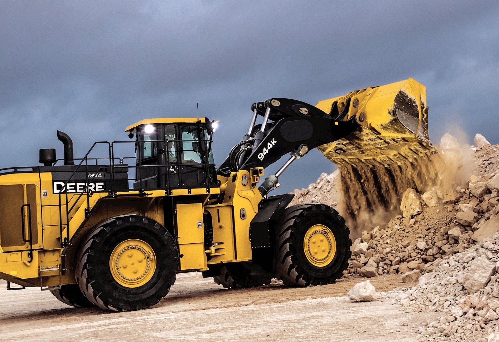 John Deere 944K